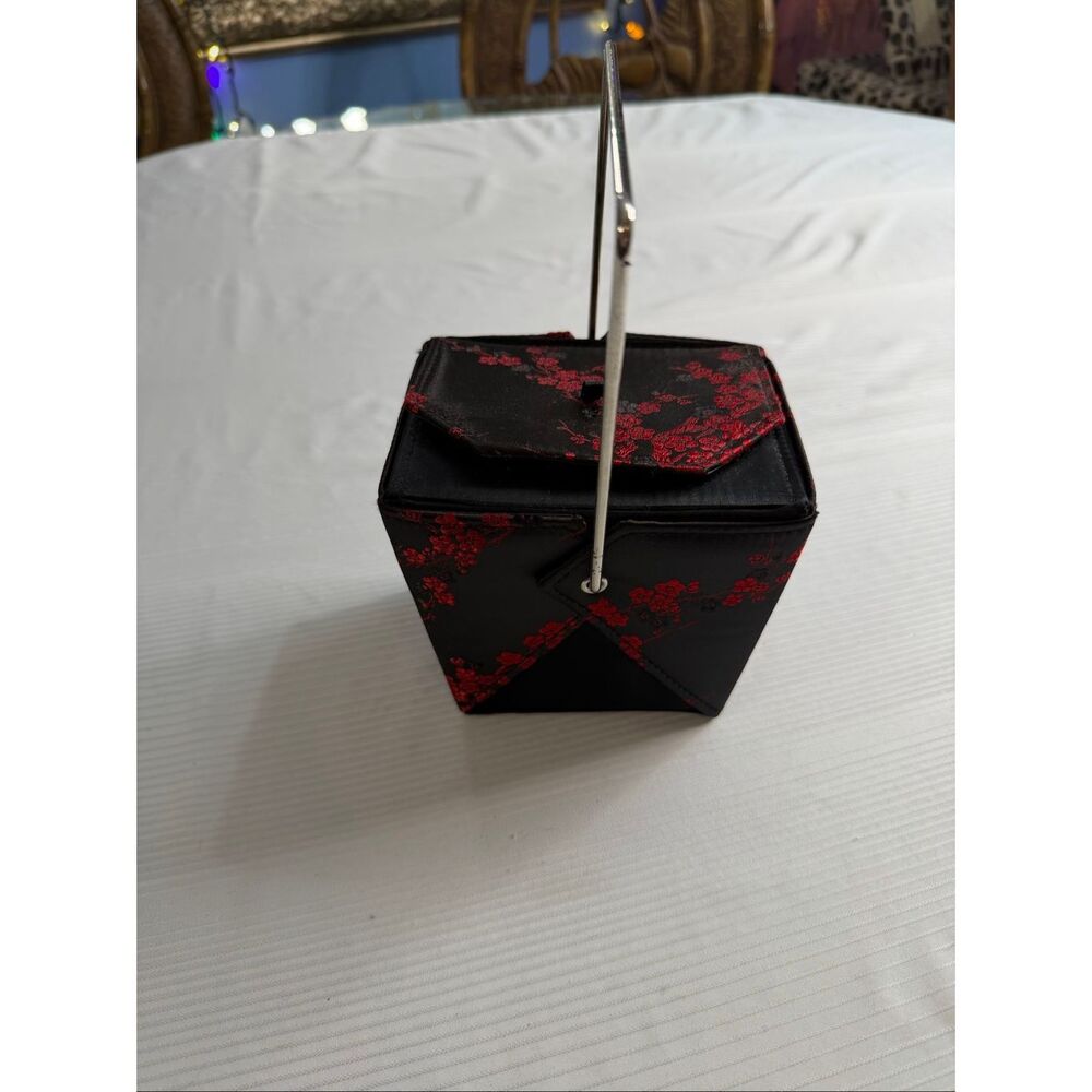 Yans NY Chinese Take Out Box Black Red Flowers Brocade Purse Hand Bag